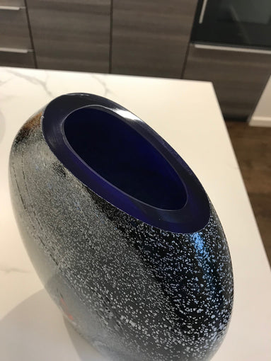 Desert Pea - DP3 Large Black Speckled Vase with Blue Rim