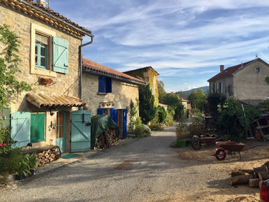 Vaucluse Hamlet near the Guest House  - PRICES SUBJECT TO CHANGE